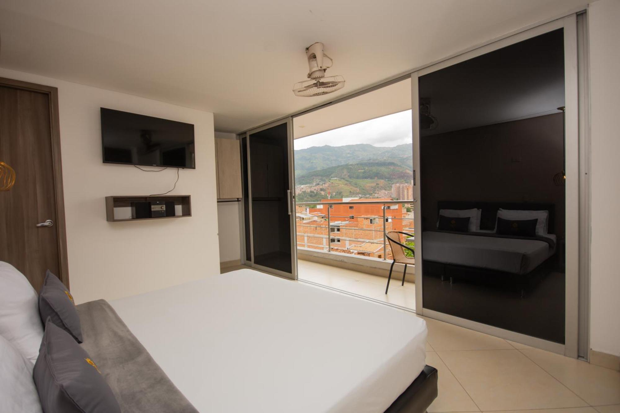 Hotel Perlatto เบลโญ ภายนอก รูปภาพ
