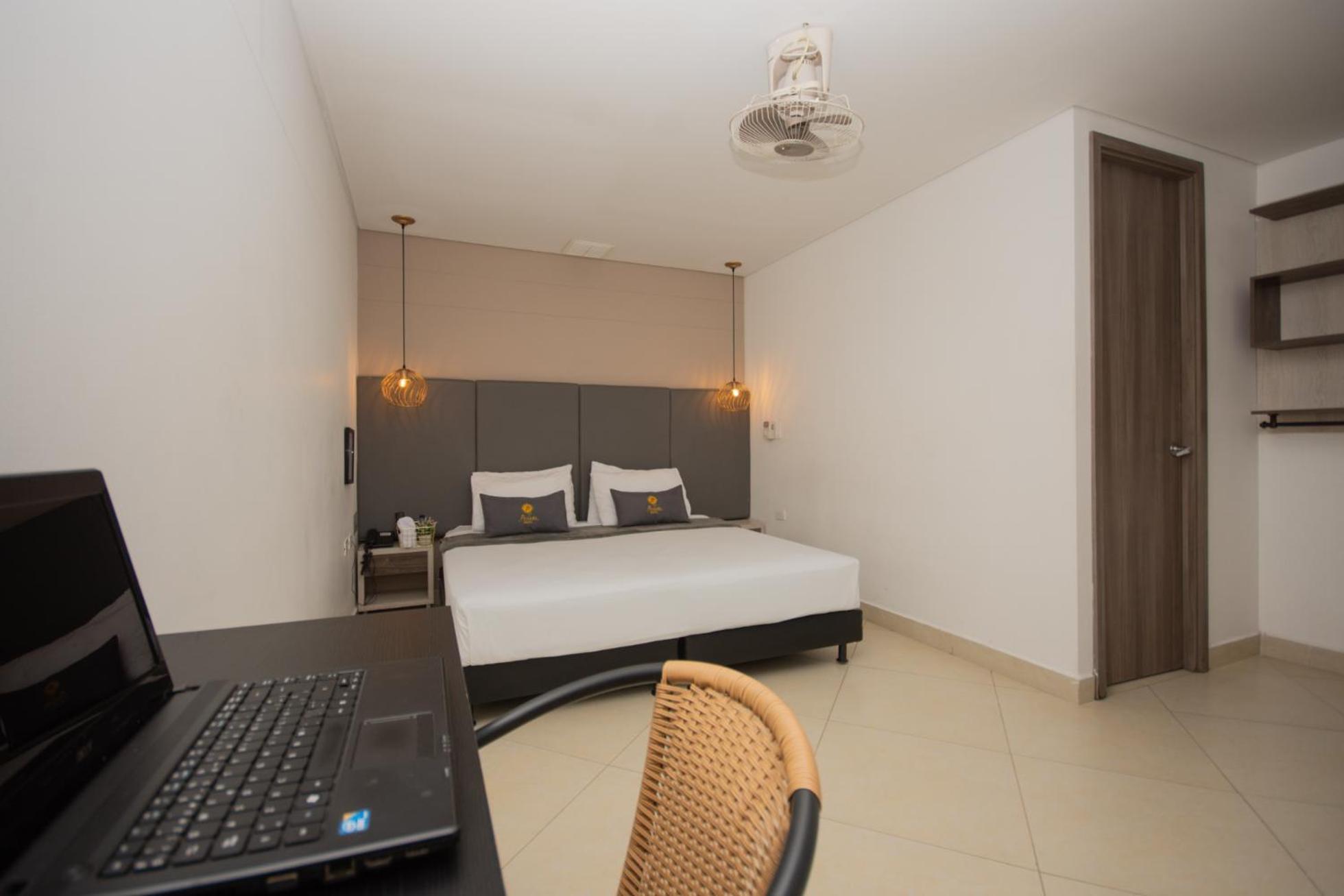 Hotel Perlatto เบลโญ ภายนอก รูปภาพ