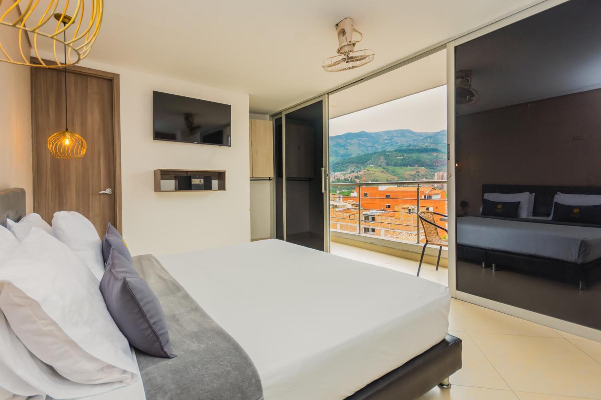 Hotel Perlatto เบลโญ ภายนอก รูปภาพ